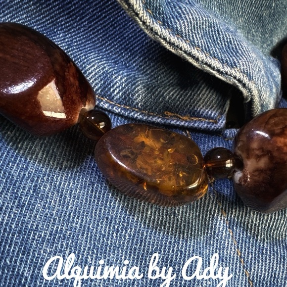 Alquimia by Ady Brown and Amber Necklace - Picture 2 of 2